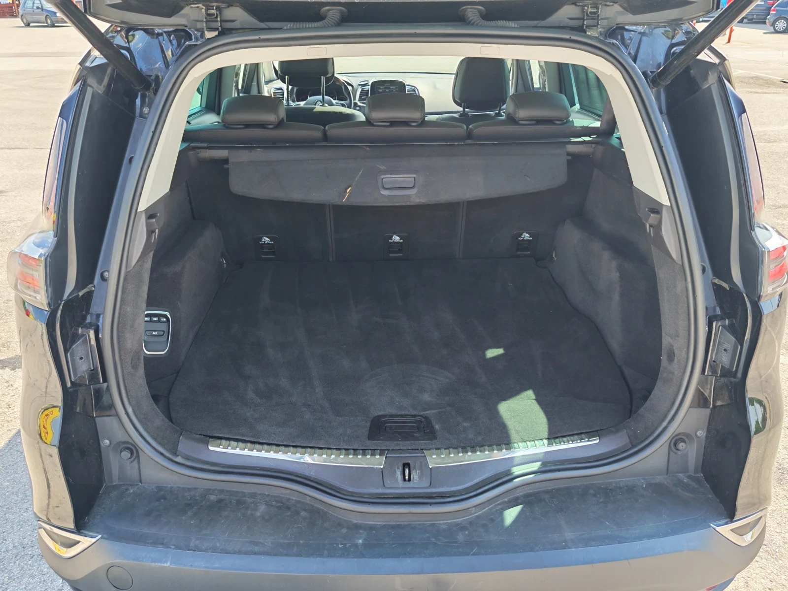 Renault Espace 1.6 dci 160k. Full!! Топ!!!, снимка 16 - Автомобили и джипове - 55583532