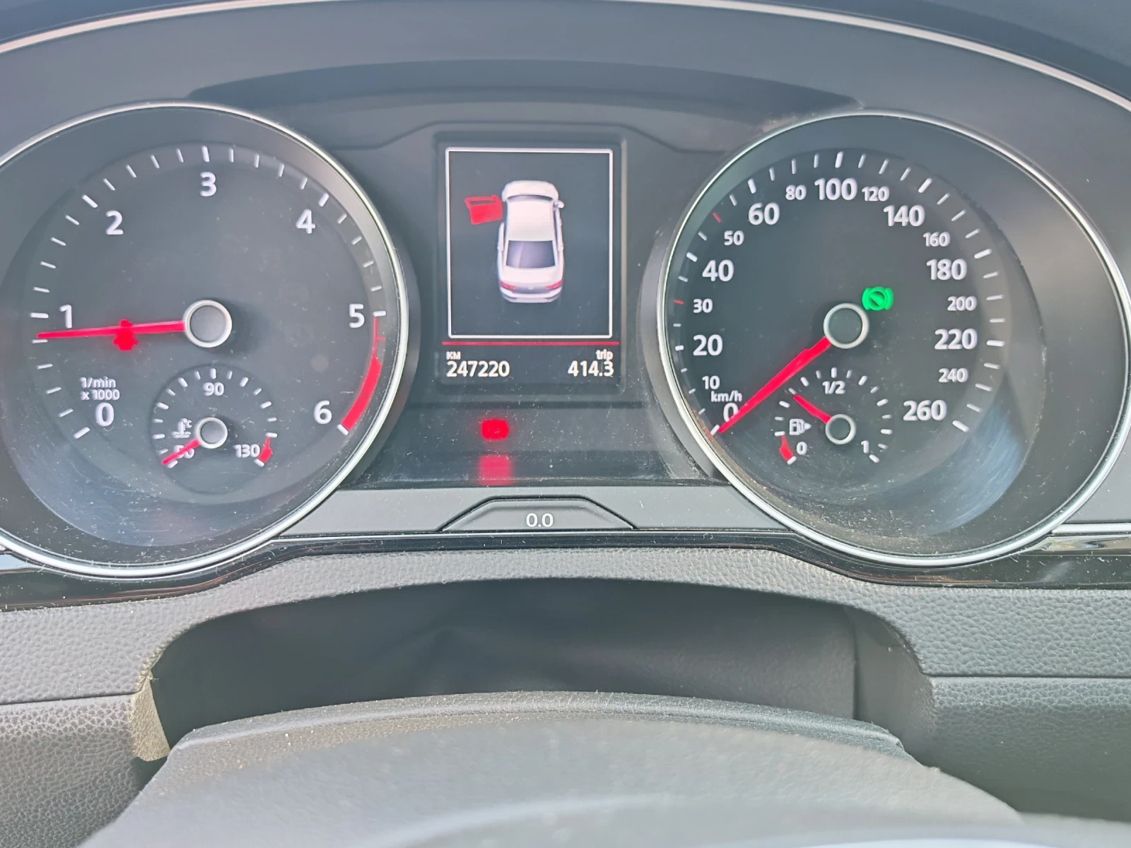 VW Passat 2.0TDI , 190kc, 4x4 DSG, снимка 11 - Автомобили и джипове - 55602846