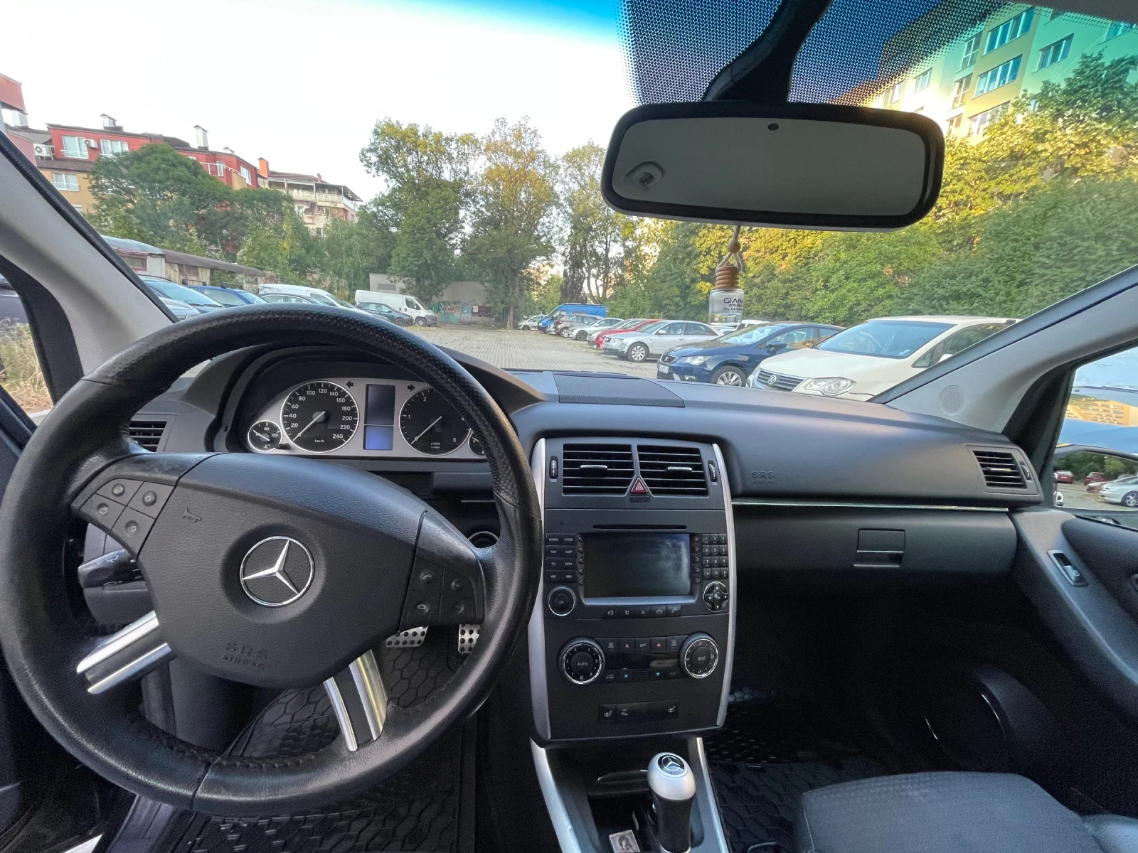 Mercedes-Benz B 200, снимка 3 - Автомобили и джипове - 55871904