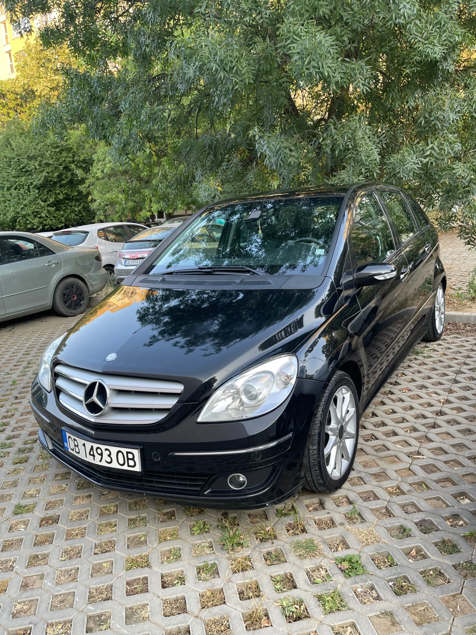 Mercedes-Benz B 200