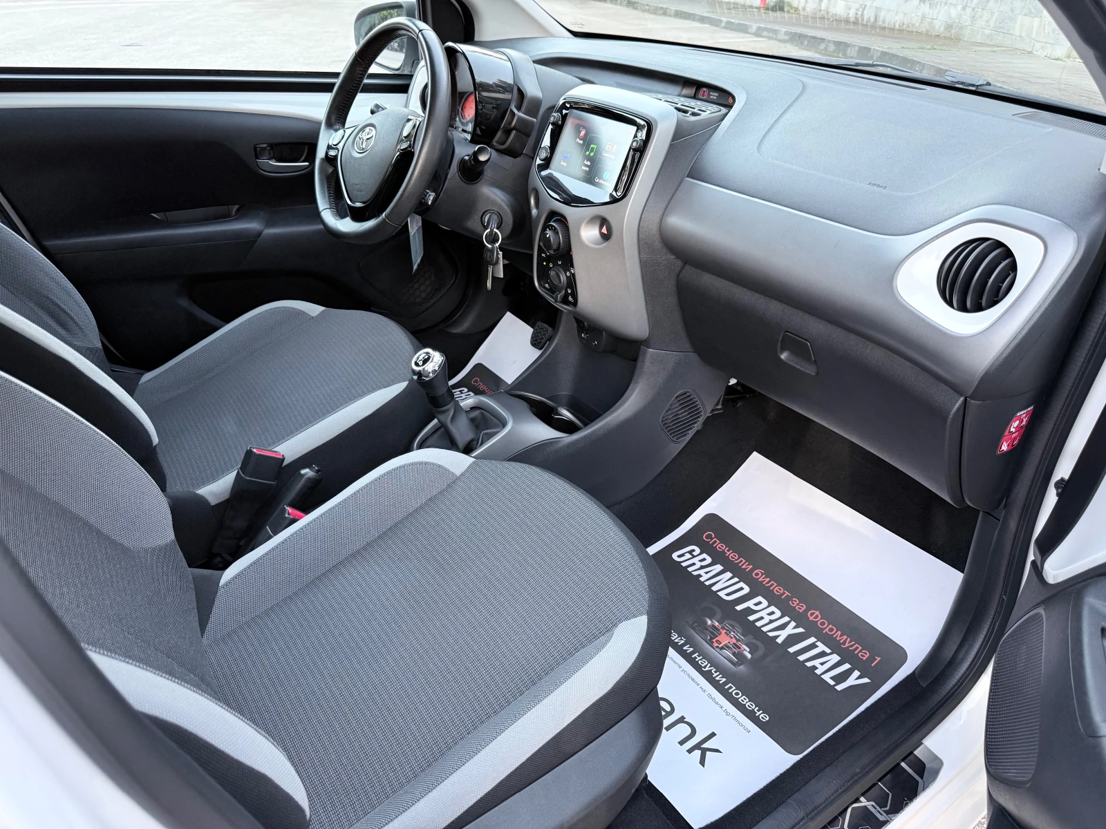 Toyota Aygo 1.0-VVT-i* X-CONNECT* LED* Euro 6* , снимка 9 - Автомобили и джипове - 55985041