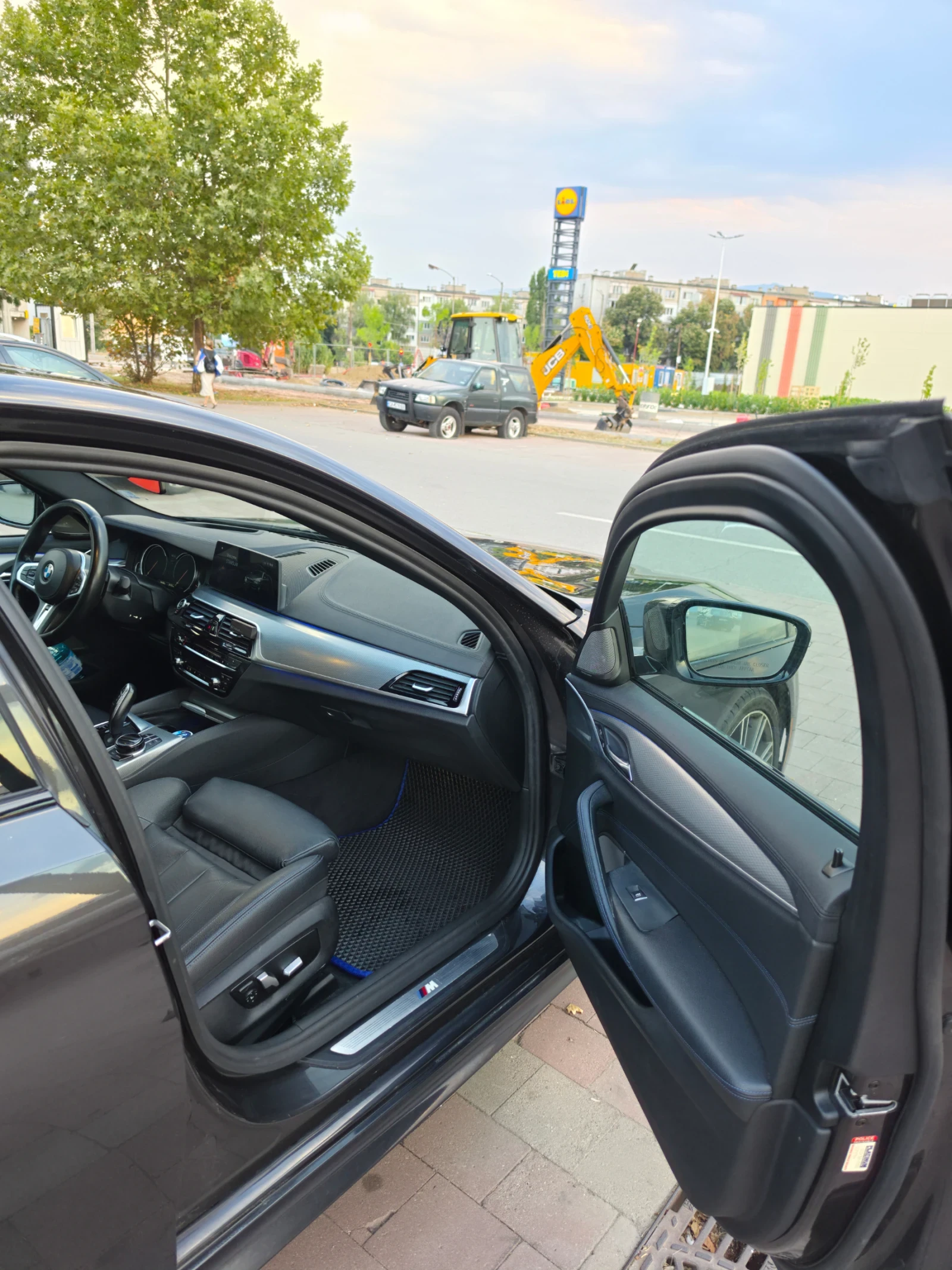 BMW 540 XI, снимка 11 - Автомобили и джипове - 56024135