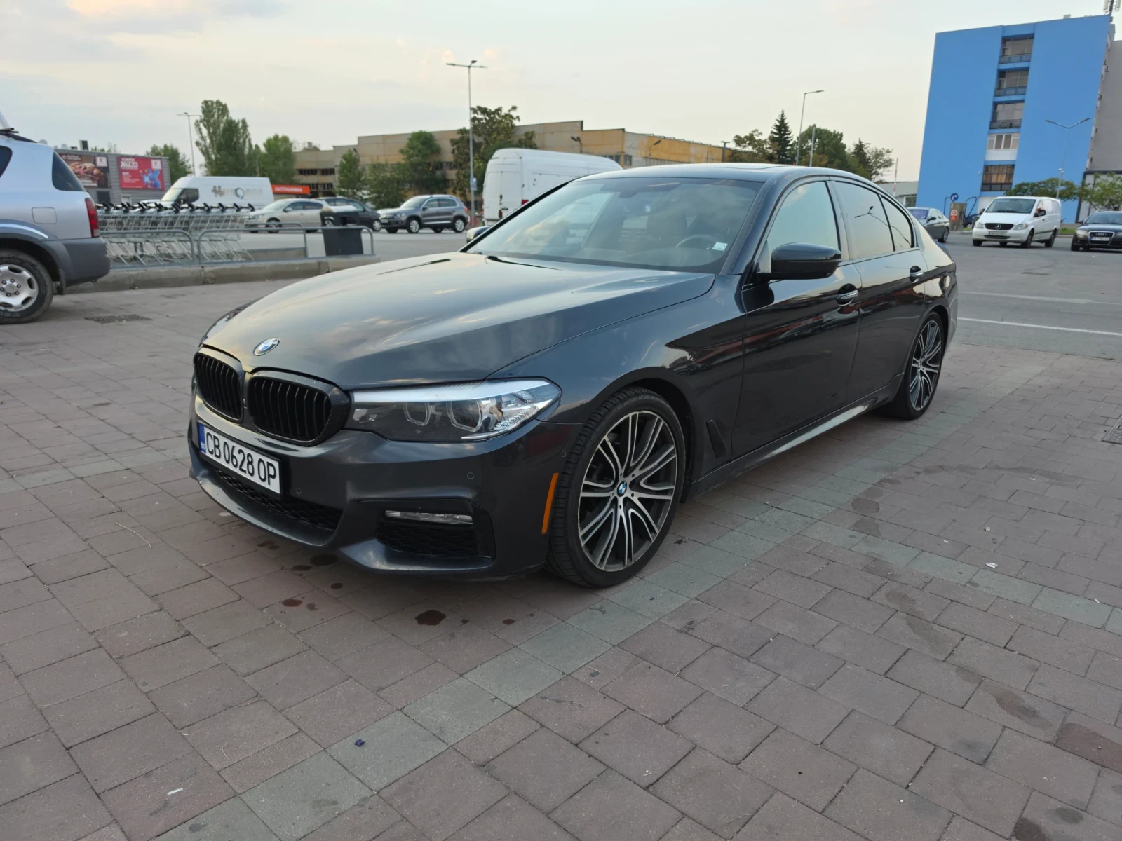 BMW 540 XI, снимка 3 - Автомобили и джипове - 56024135