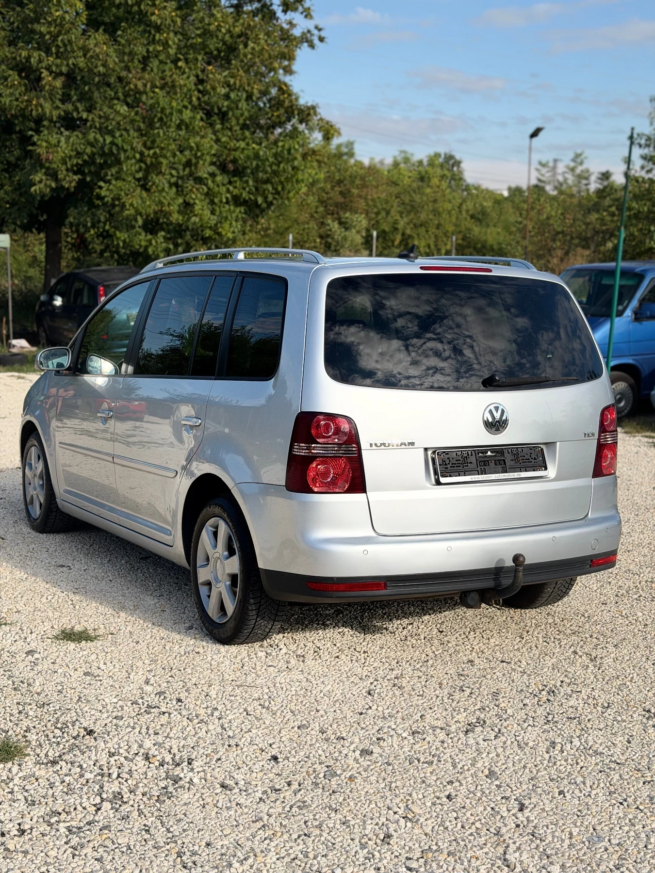 VW Touran 2.0 TDI 170, снимка 4 - Автомобили и джипове - 56059138