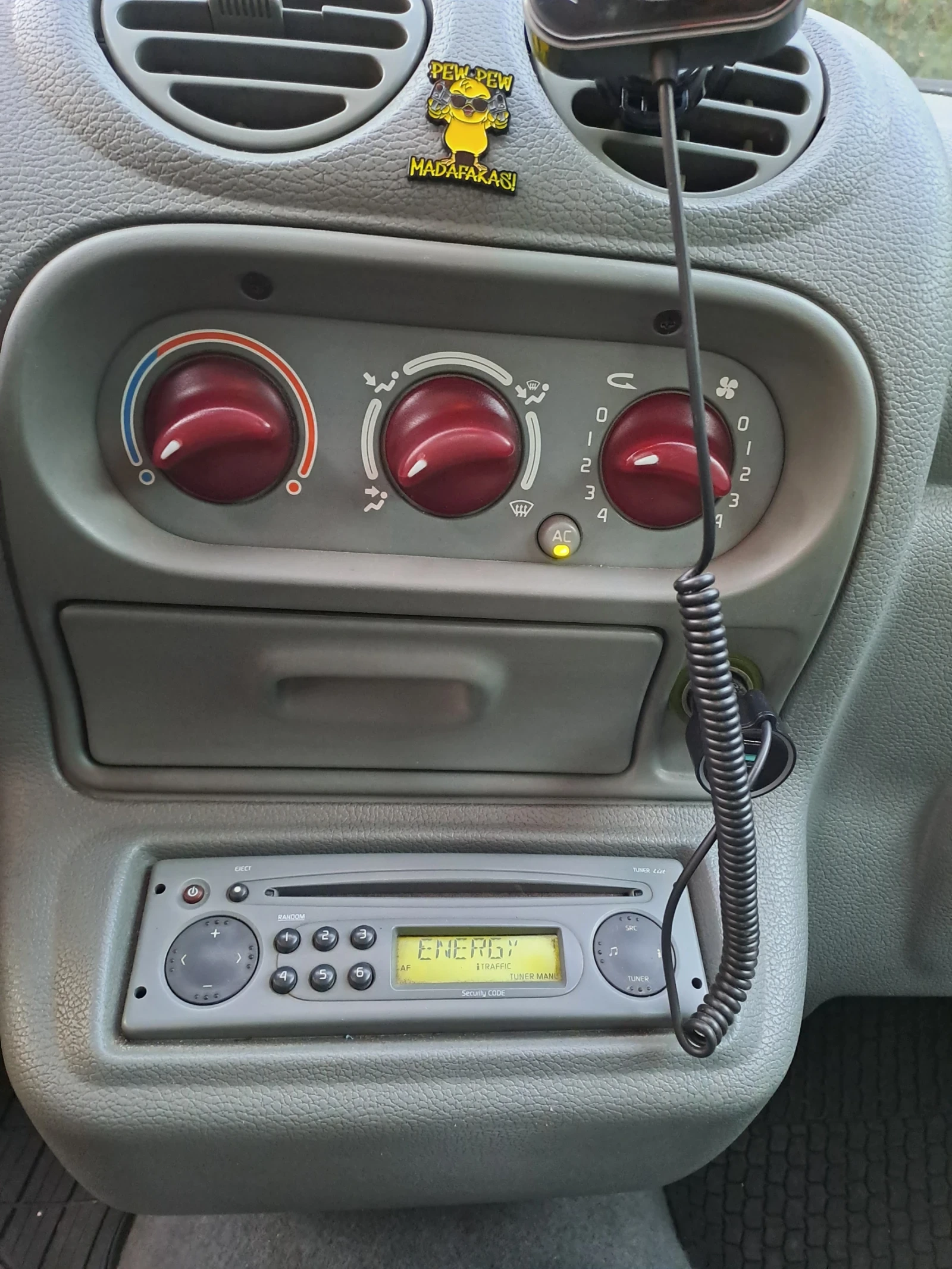 Renault Twingo, снимка 3 - Автомобили и джипове - 56182749