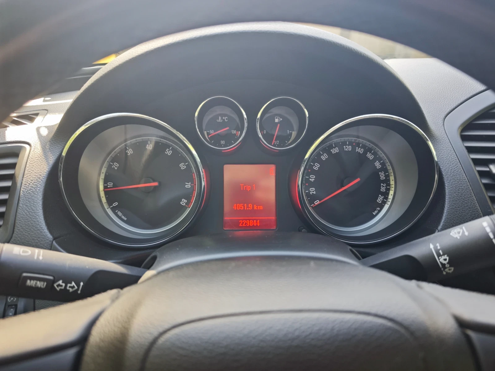 Opel Insignia 2.0i turbo | Mobile.bg � ����������� 9