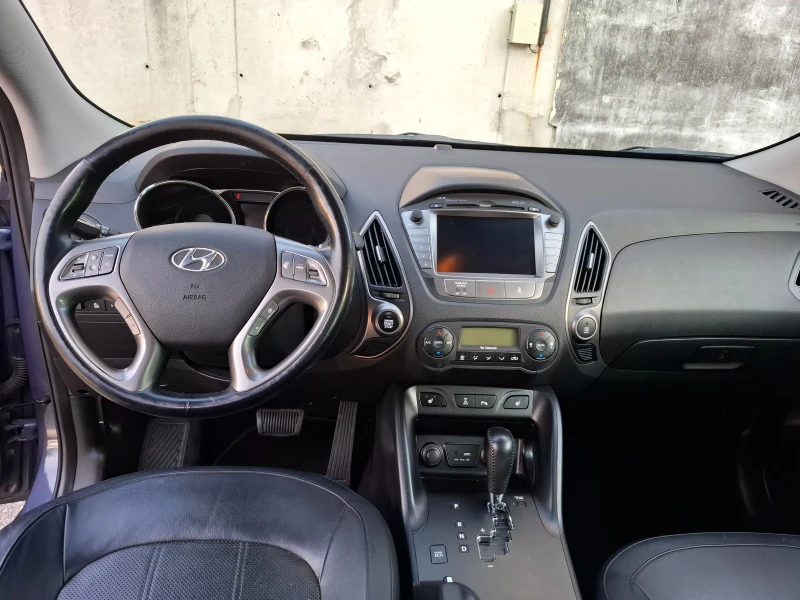 Hyundai IX35 2.0CRDI ШВЕЙЦАРИЯ, снимка 10 - Автомобили и джипове - 46839828