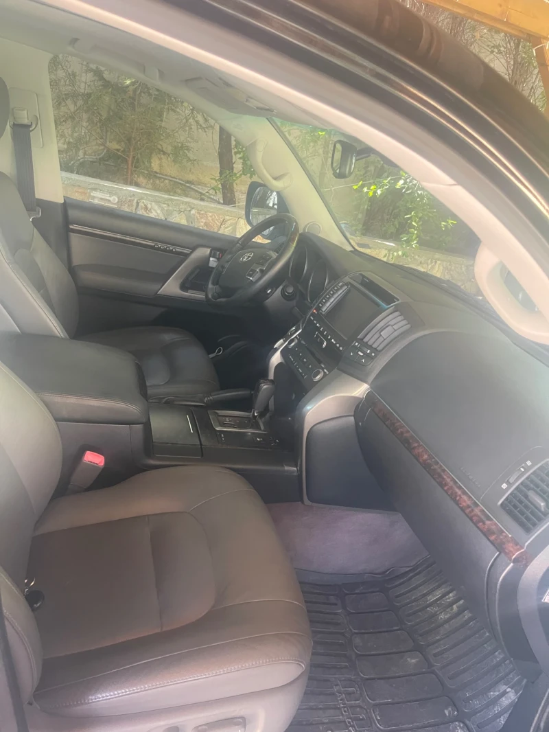 Toyota Land cruiser 77777 км, снимка 7 - Автомобили и джипове - 51430692