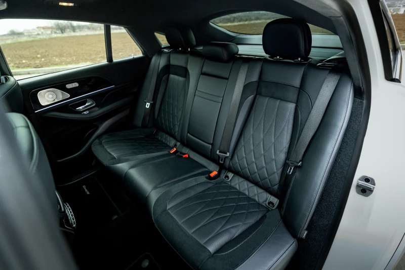 Mercedes-Benz GLE 53 4MATIC !Гаранционен ~ Full | Първи собственик | Поръчков , снимка 14 - Автомобили и джипове - 52503495