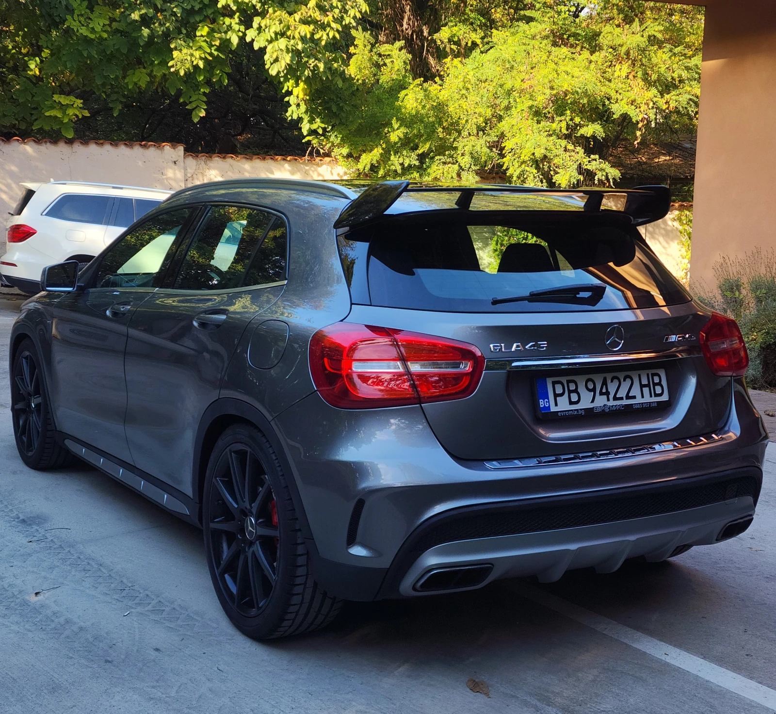 Mercedes-Benz GLA 45 AMG  - изображение 5