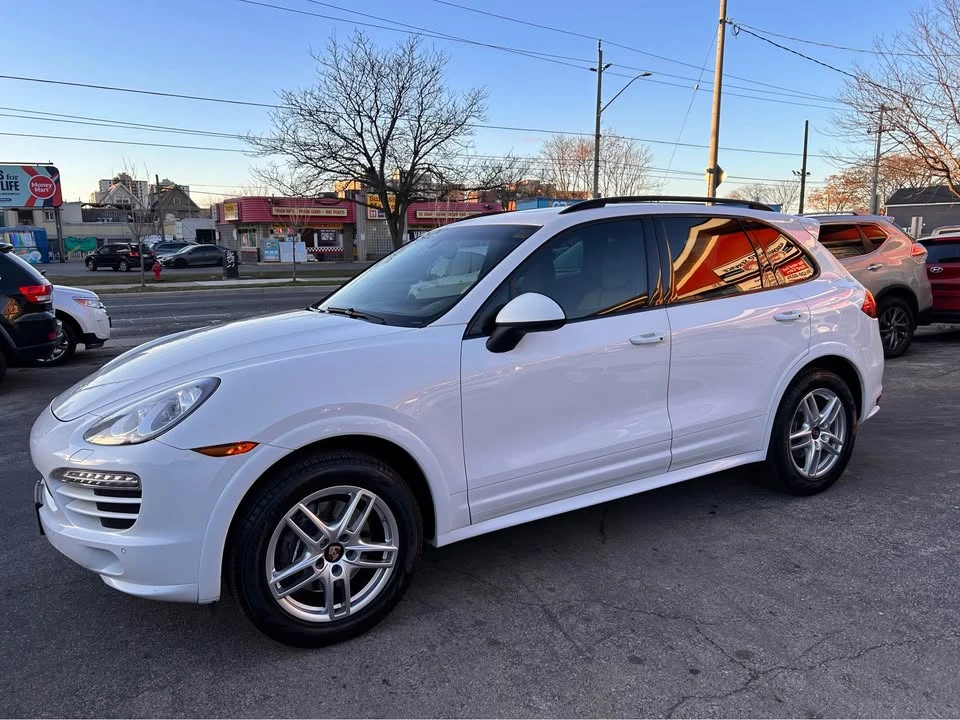 Porsche Cayenne * Sunroof * * Blind Spot Assist * АвтоКредит - изображение 5