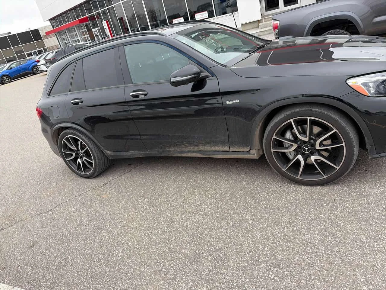 Mercedes-Benz GLC * AMG 43 * CARFAX * ЦЕНА ДО БГ, снимка 3 - Автомобили и джипове - 53997292
