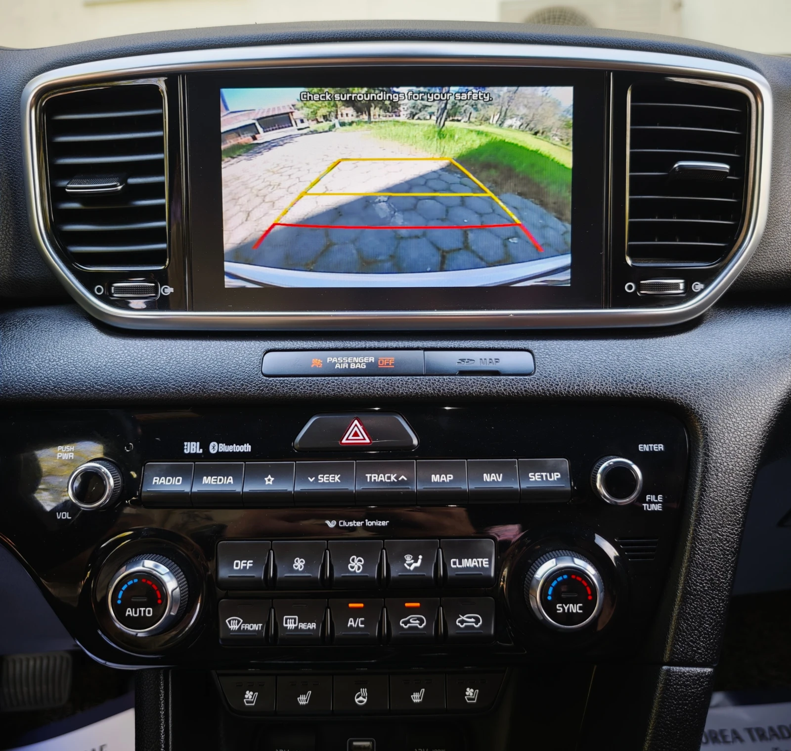 Kia Sportage 2.0 MPI , снимка 16 - Автомобили и джипове - 54330604