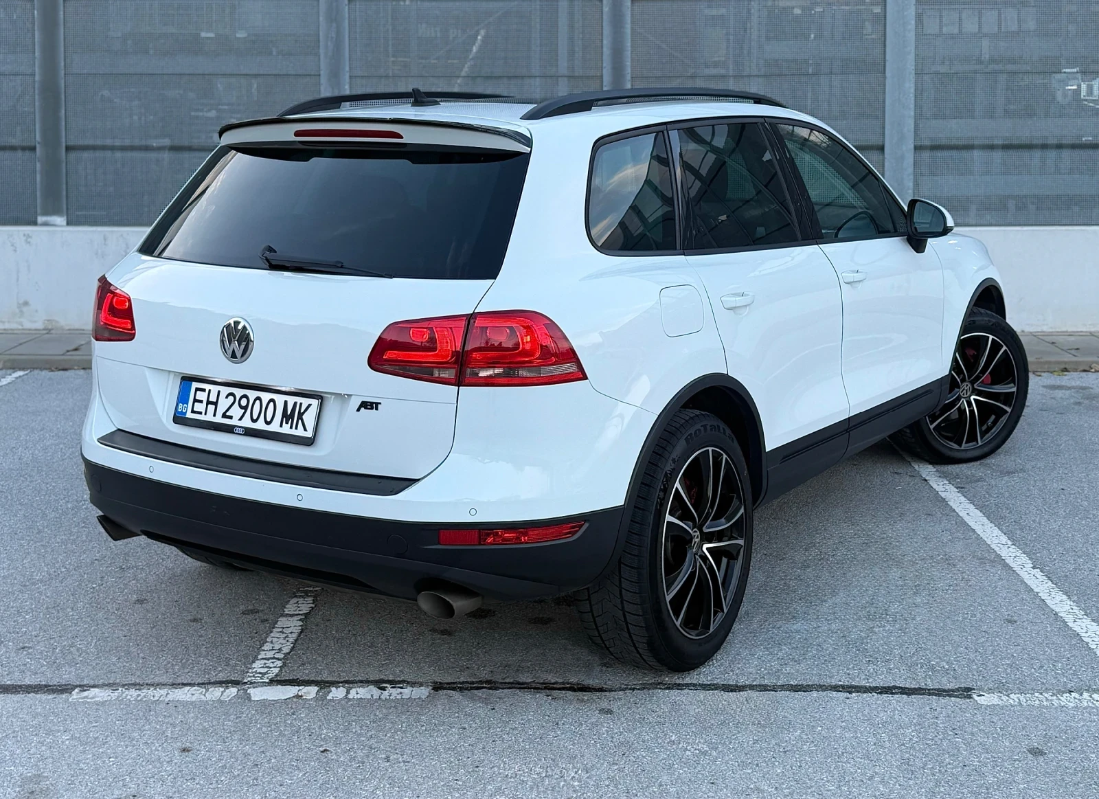 VW Touareg 3.0TDI ABT, снимка 6 - Автомобили и джипове - 54756418
