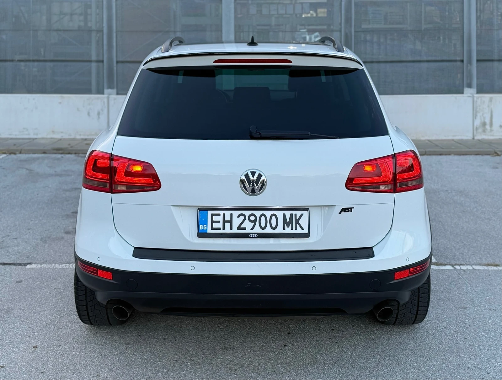 VW Touareg 3.0TDI ABT, снимка 5 - Автомобили и джипове - 54756418