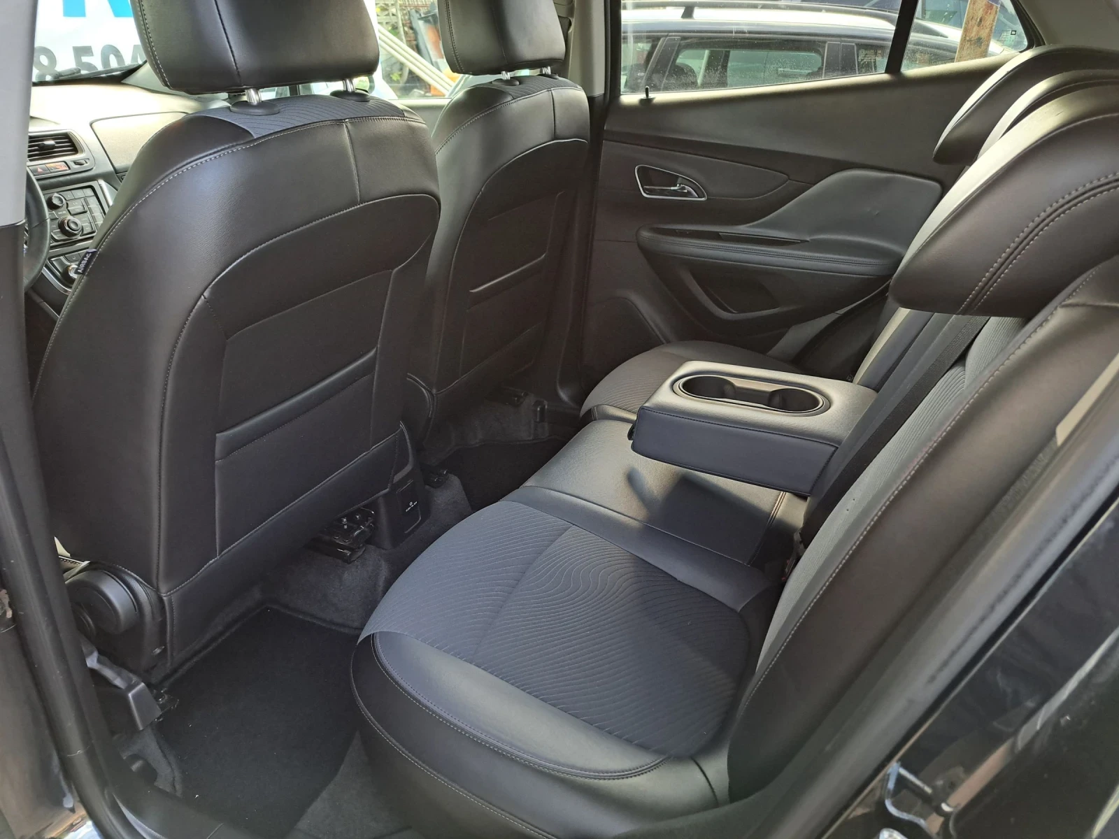 Opel Mokka 1.4 Газ 4х4 , снимка 10 - Автомобили и джипове - 54812851