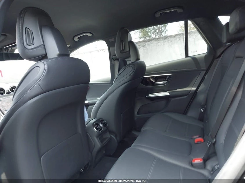 Mercedes-Benz GLC 300 4MATIC* ПОДГРЕВ* ОБДУХВАНЕ* 360* КАМЕРА* HUD* , снимка 13 - Автомобили и джипове - 55435246