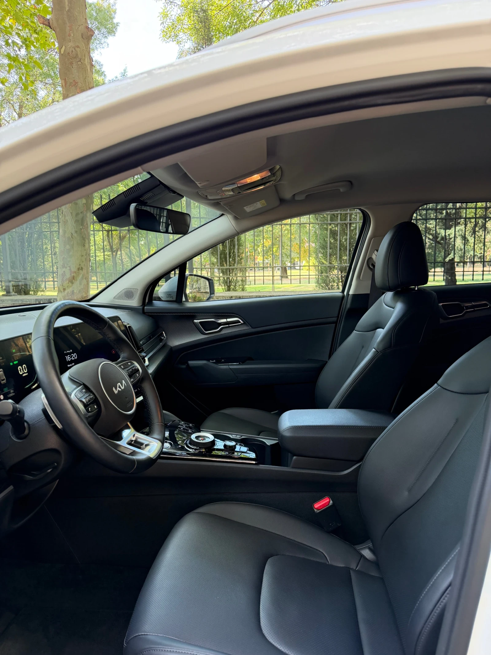 Kia Sportage Hybrid* 2023* , снимка 8 - Автомобили и джипове - 55848393