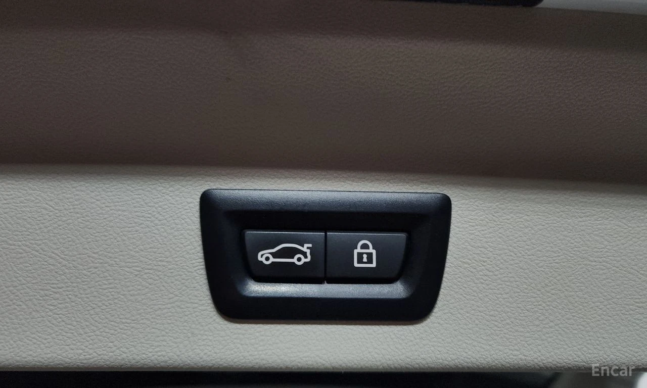 BMW X3 xDrive 20i, снимка 16 - Автомобили и джипове - 56549541