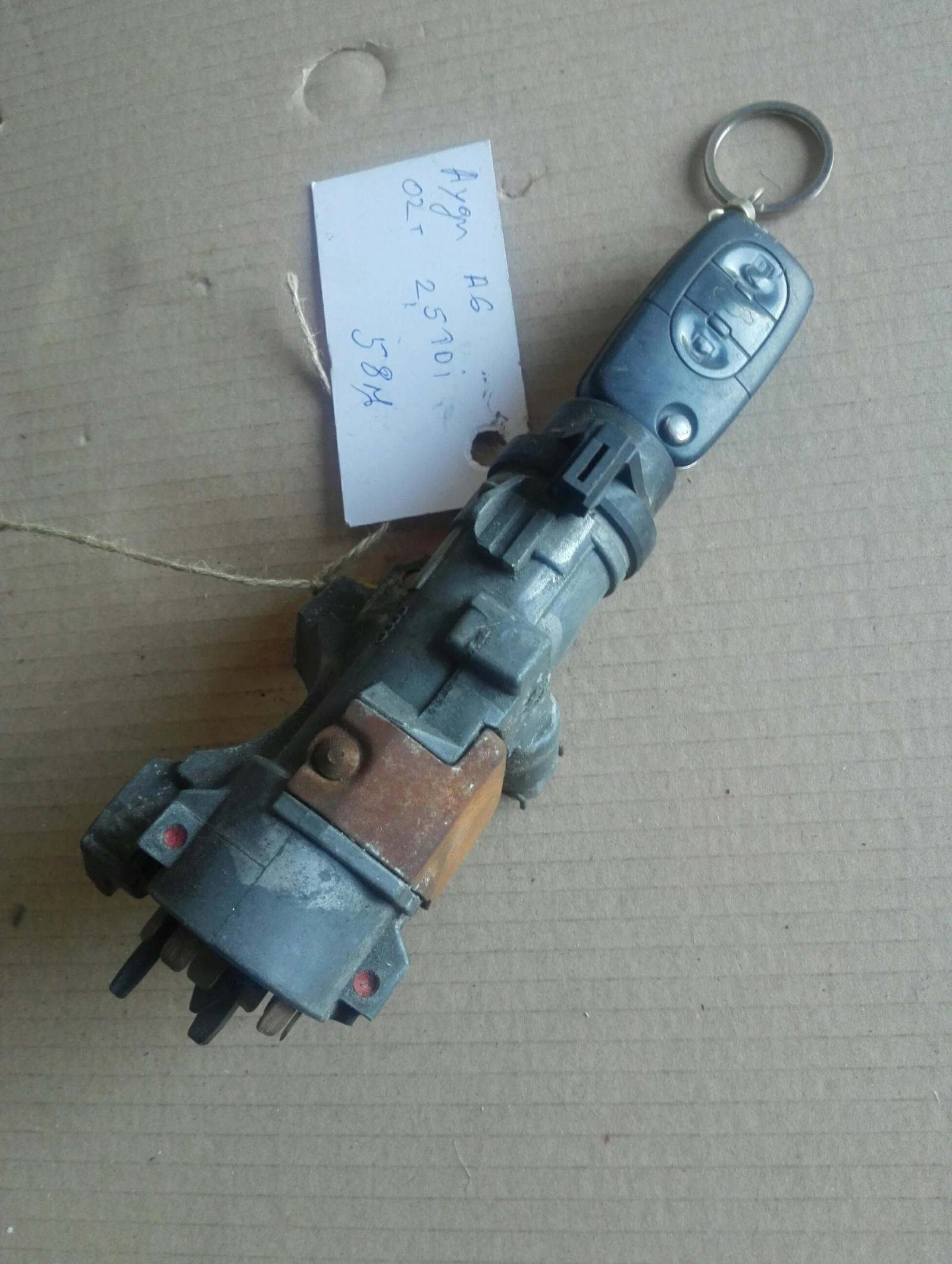    6 2.5 : 4B0905851F | Mobile.bg   1