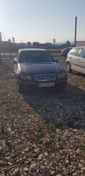 Mercedes-Benz C 220 CDi, снимка 2