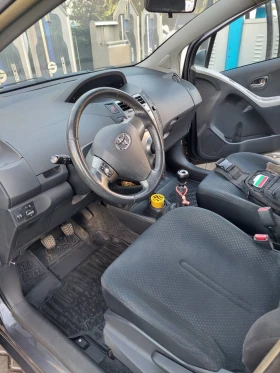 Toyota Yaris 1.3 VVTi, снимка 15