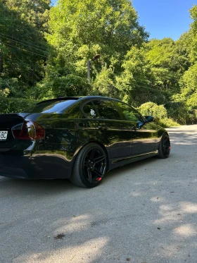     BMW 320 E90