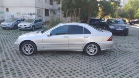 Mercedes-Benz 220 - 2000 € / 3911.66 лв. - 53112198 6