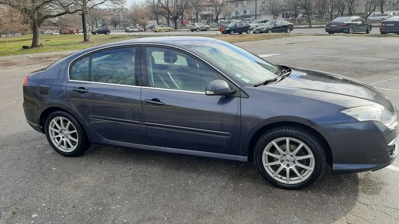 Renault Laguna 2.0 DCI, снимка 11 - Автомобили и джипове - 46685756