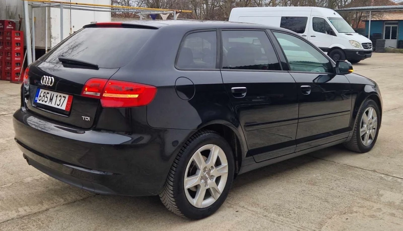 Audi A3 Sportback 1.6TDI, снимка 2 - Автомобили и джипове - 48648622