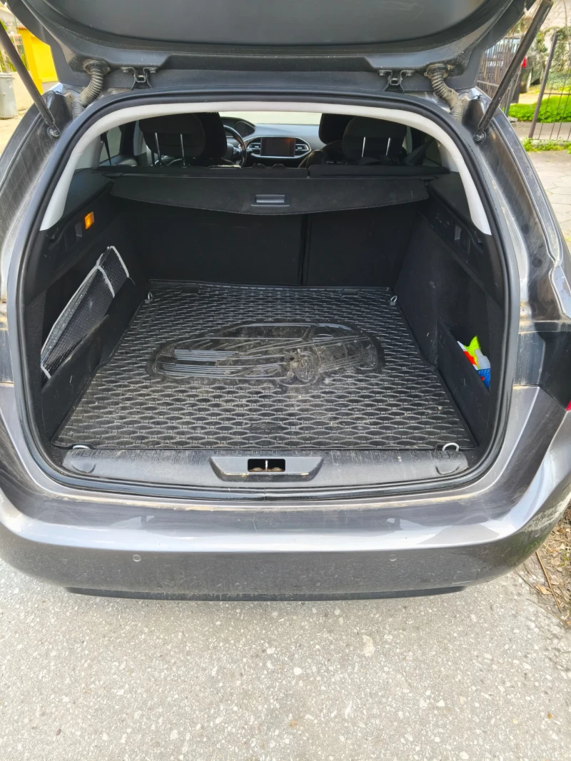 Peugeot 308, снимка 9 - Автомобили и джипове - 49941059