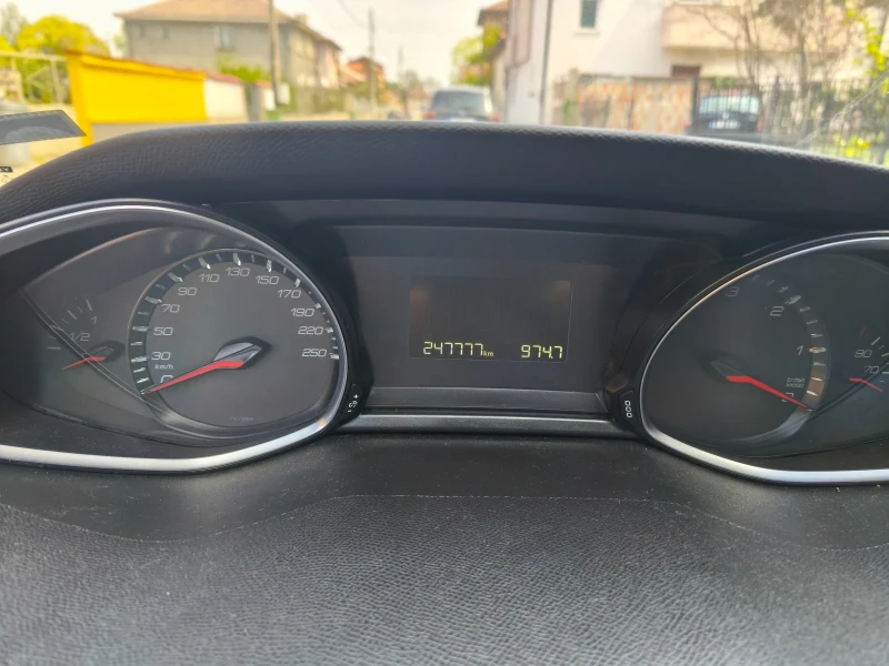 Peugeot 308, снимка 6 - Автомобили и джипове - 49941059