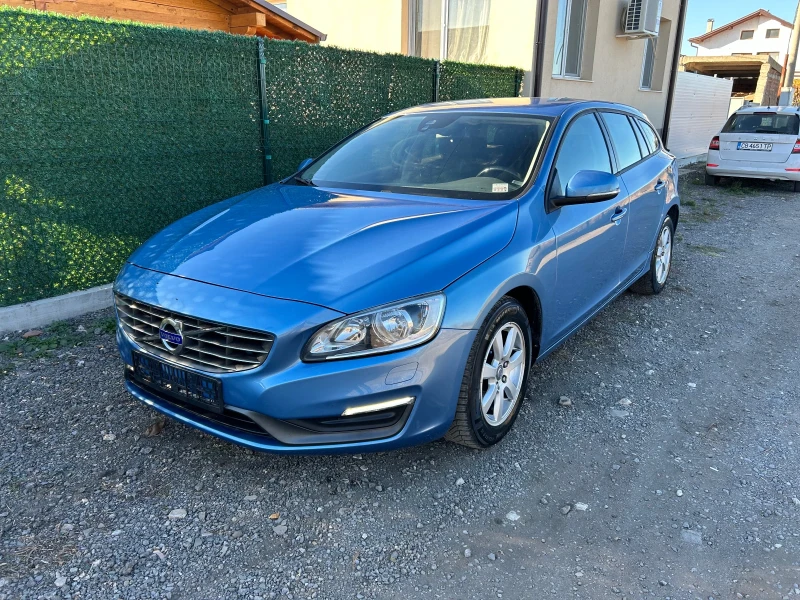 Volvo V60 1.6 D2, снимка 4 - Автомобили и джипове - 52343925