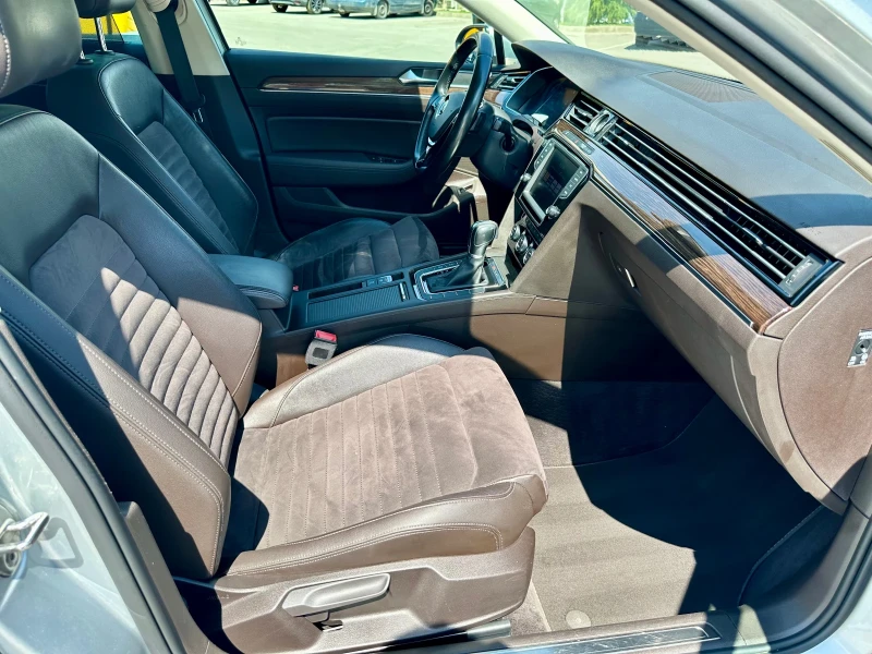 VW Passat 2.0 TDI Digital BiTurbo 4Motion Highline 360 , снимка 11 - Автомобили и джипове - 52488506