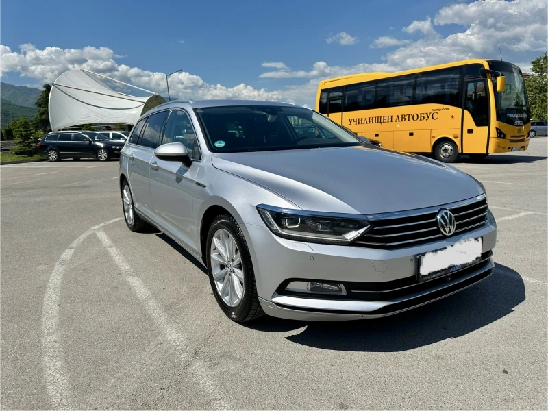 VW Passat 2.0 TDI Digital BiTurbo 4Motion Highline 360 , снимка 3 - Автомобили и джипове - 52488506