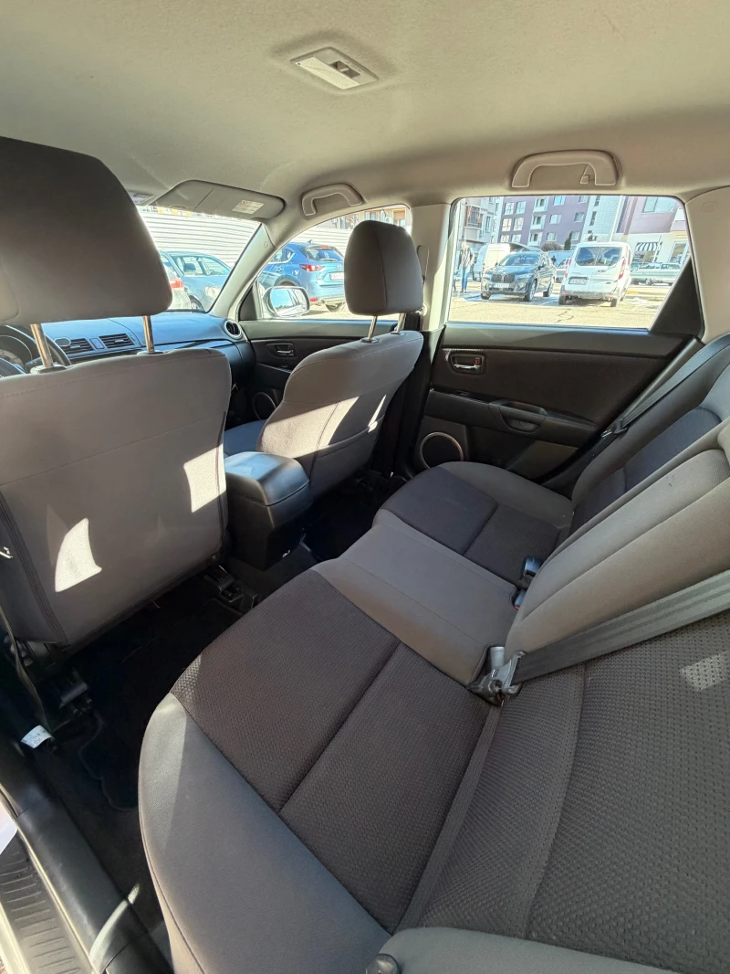 Mazda 3, снимка 9 - Автомобили и джипове - 53078710