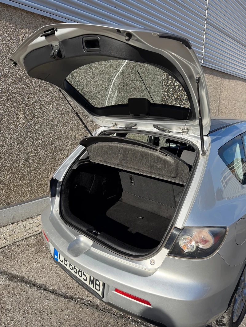 Mazda 3, снимка 6 - Автомобили и джипове - 53078710