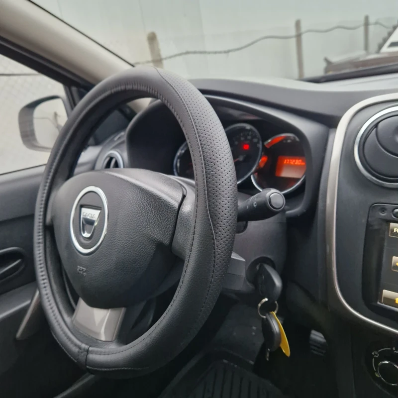 Dacia Sandero 1.2i LPG, снимка 11 - Автомобили и джипове - 53458027