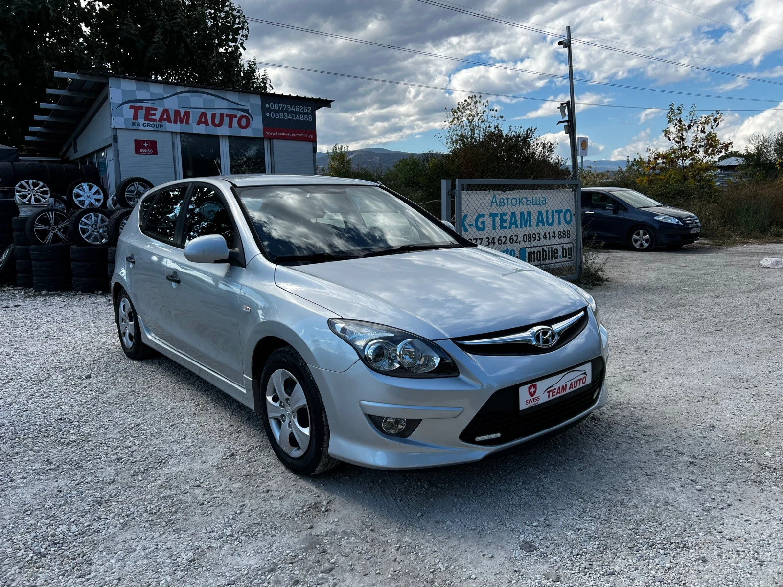 Hyundai I30 2.0 i SWISS EDITION - изображение 2