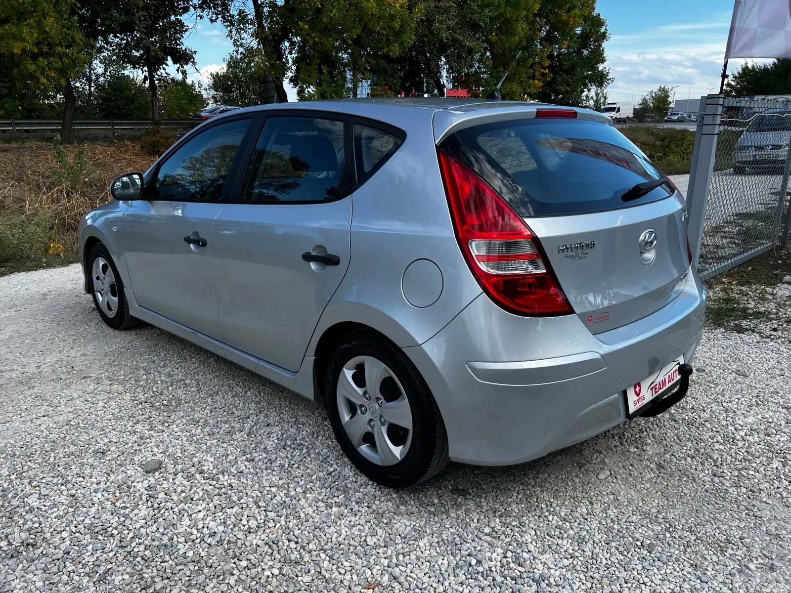 Hyundai I30 2.0 i SWISS EDITION - изображение 5