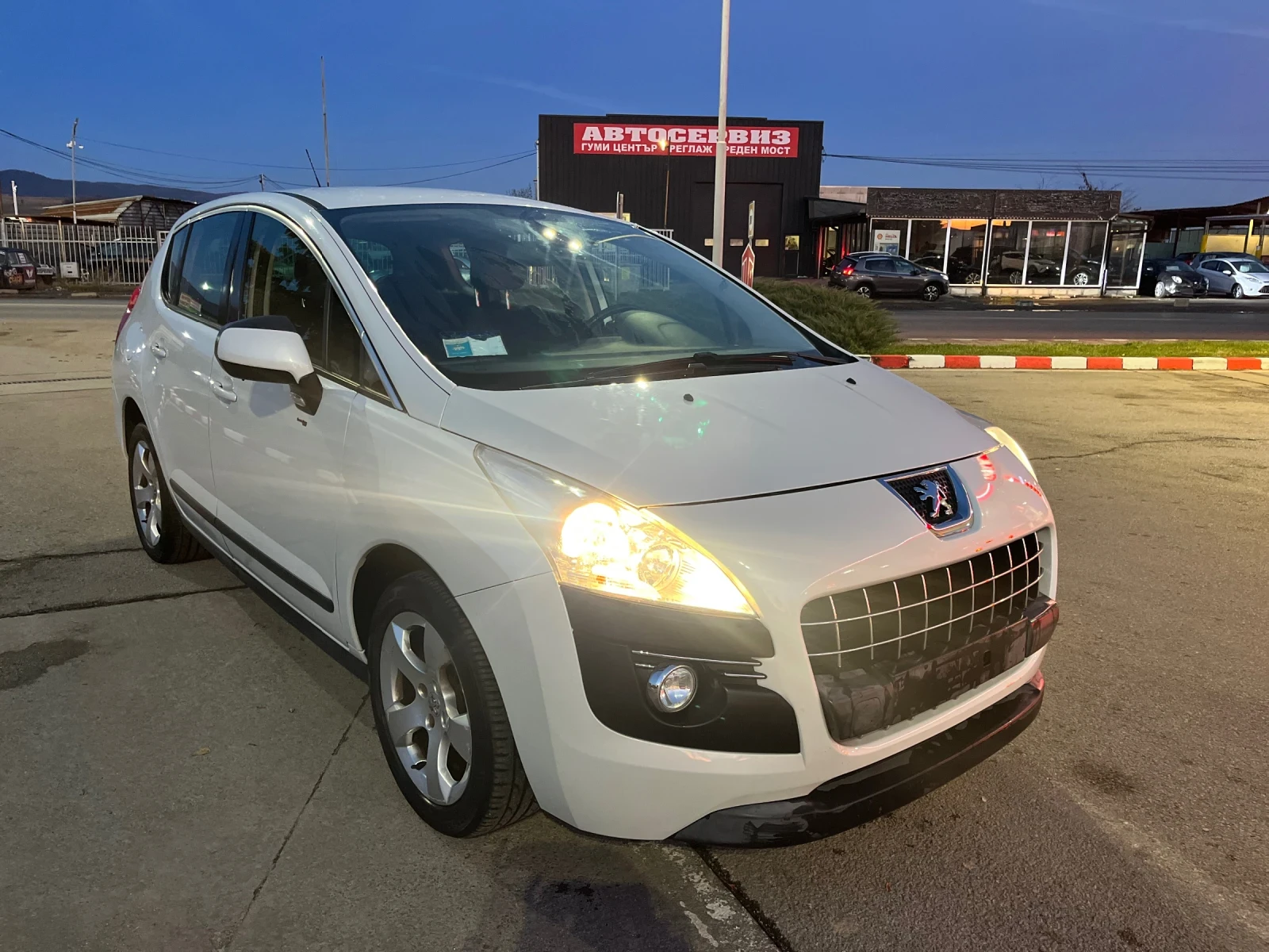 Peugeot 3008 1.6HDI АВТОМАТИК - изображение 3