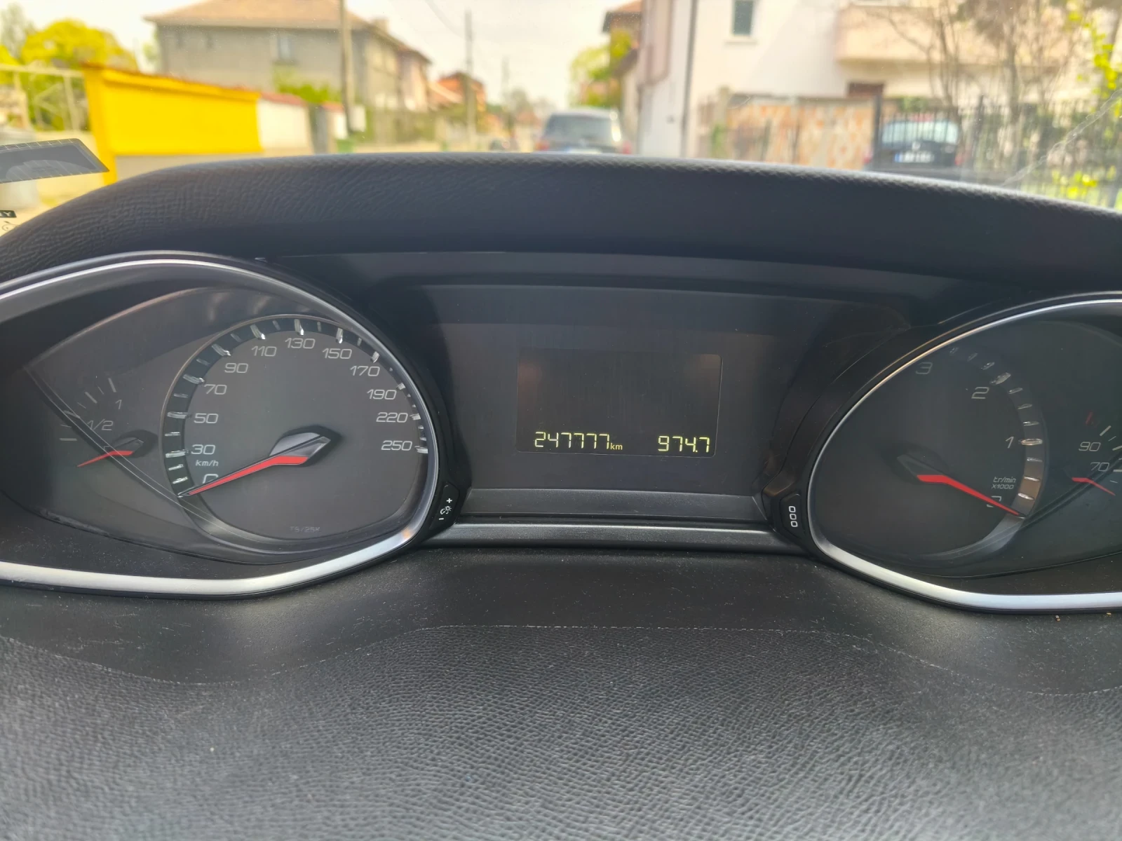 Peugeot 308  - изображение 6