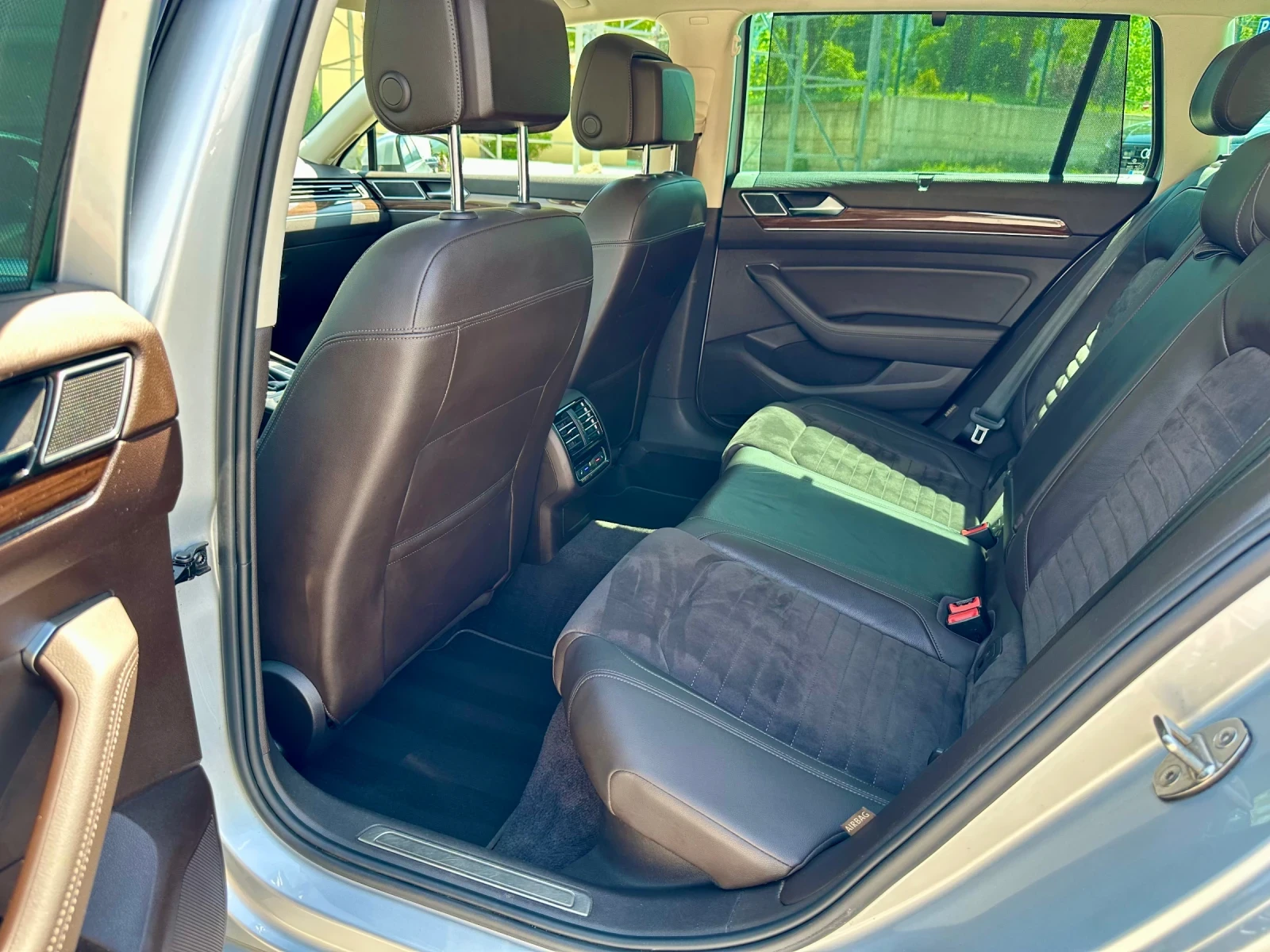 VW Passat 2.0 TDI Digital BiTurbo 4Motion Highline 360  - изображение 10