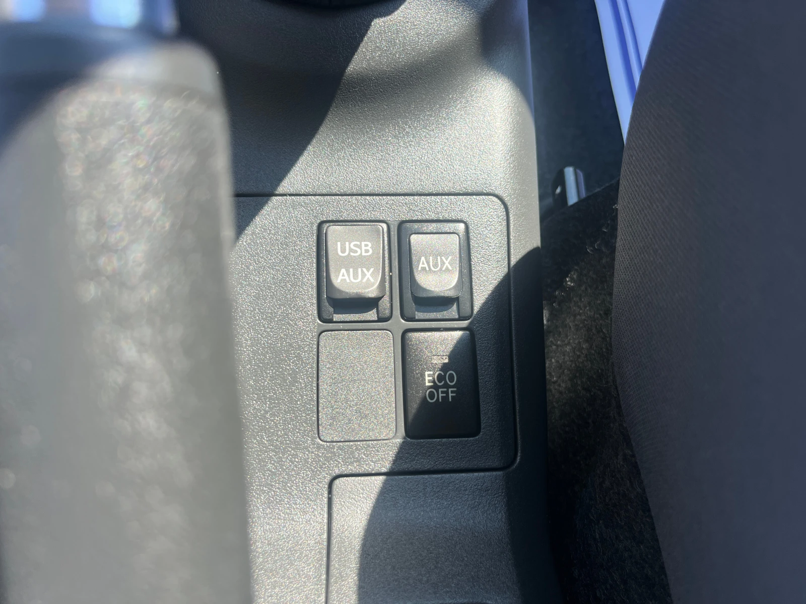 Toyota Yaris 1.3 VVTI 6  | Mobile.bg   14