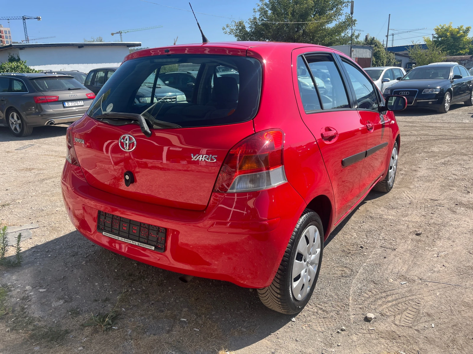 Toyota Yaris 1.3 VVTI 6 скорости - изображение 4