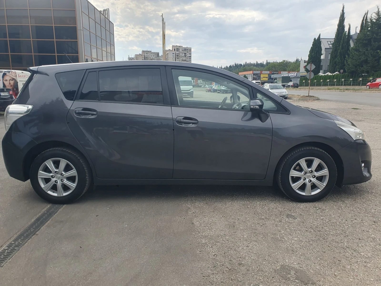 Toyota Corolla verso 1, 6 d4d 112 hp - изображение 4