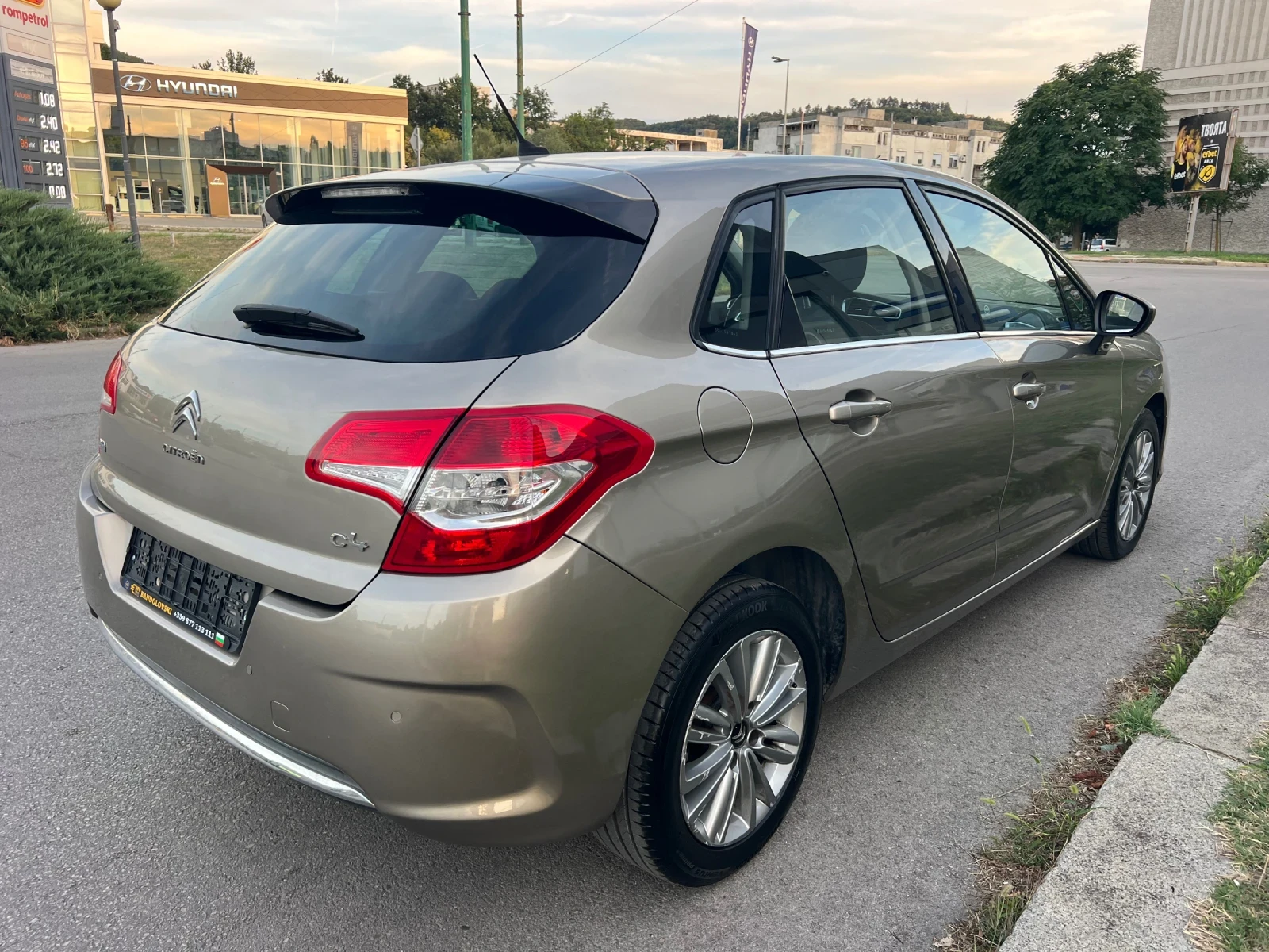 Citroen C4 1.6/EHDI - изображение 8