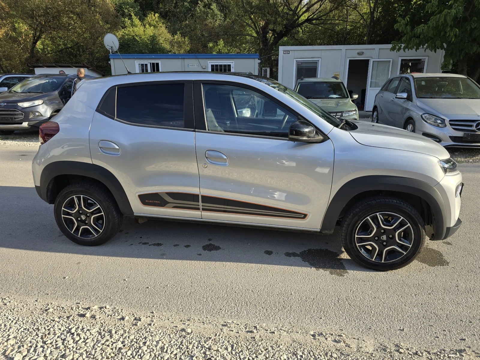 Dacia Spring Comfort Plus 45CCS Гаранция Лизинг - изображение 6