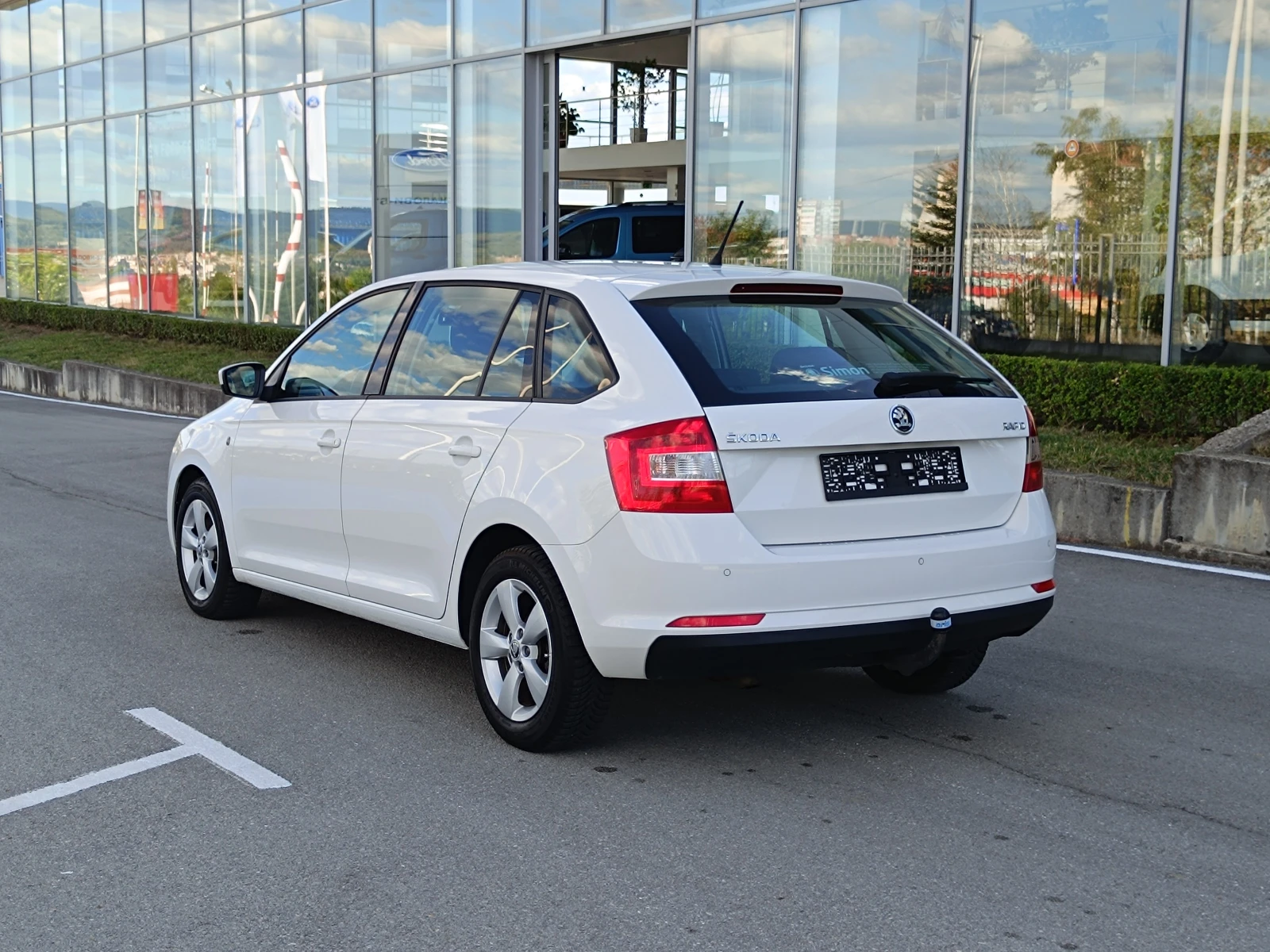 Skoda Rapid 1.6 TDI | DSG  - изображение 6