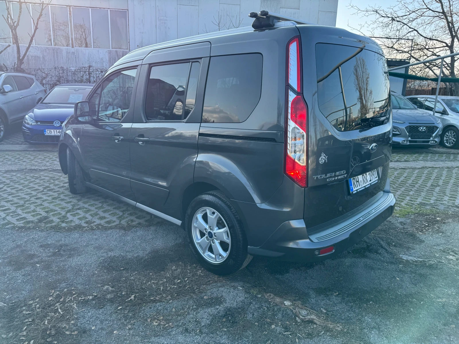 Ford Tourneo Connect 1.5 TDCI DUAL - изображение 7